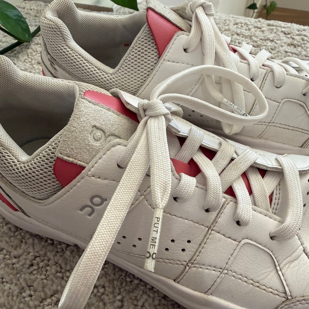 ON RUNNING THE‎ ROGER CLUBHOUSE SNEAKERS ROSEWOOD SAMPLE Women 7.5 LEATHER WHITE - Picture 12 of 12